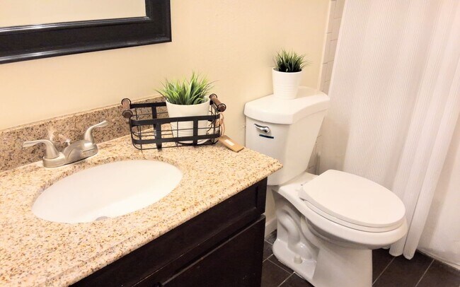 Building Photo - Stunning all remodeled 2/1.5 condo with Am...