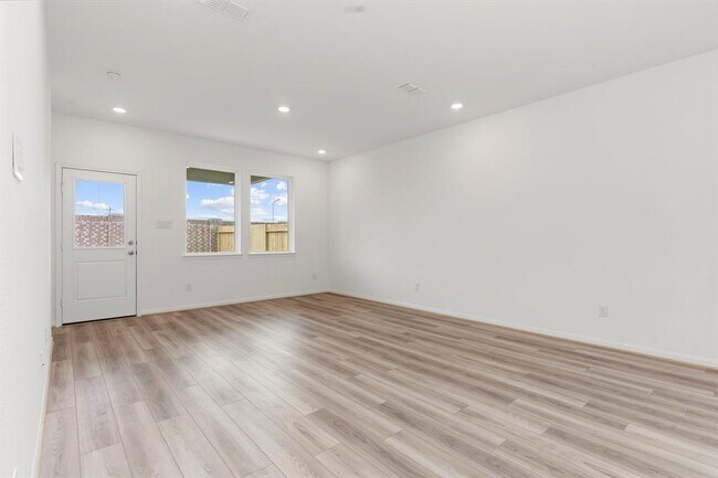 Building Photo - 2723 Serene Palace Ct