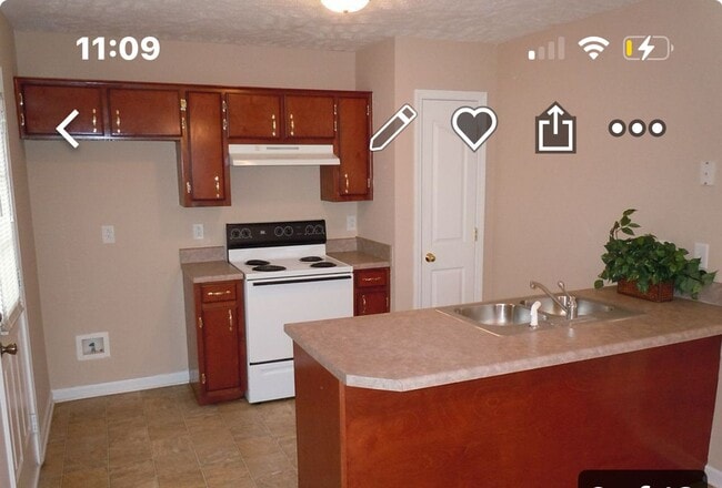 Building Photo - Nice two bedroom with a garage in Murfreesboro by Carter rent to own