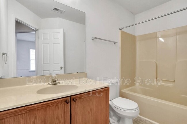 Building Photo - 779 Monet Dr