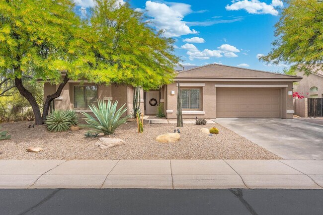 Building Photo - 5404 E Lonesome Trail