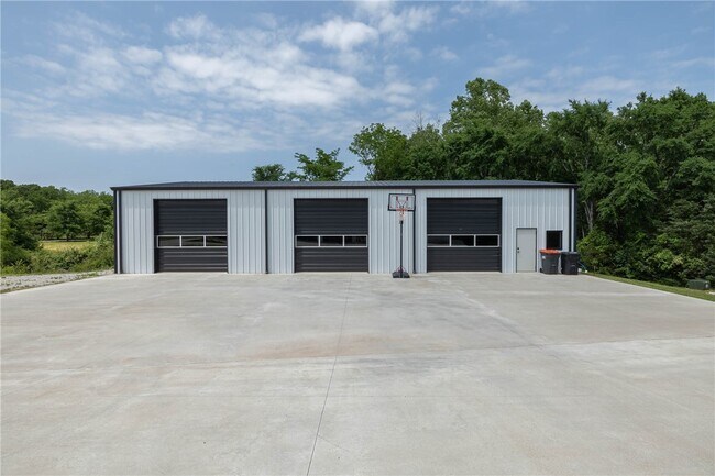 Building Photo - 2762 Wilson Ln