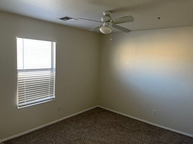 Building Photo - 9441 W Jamestown Rd