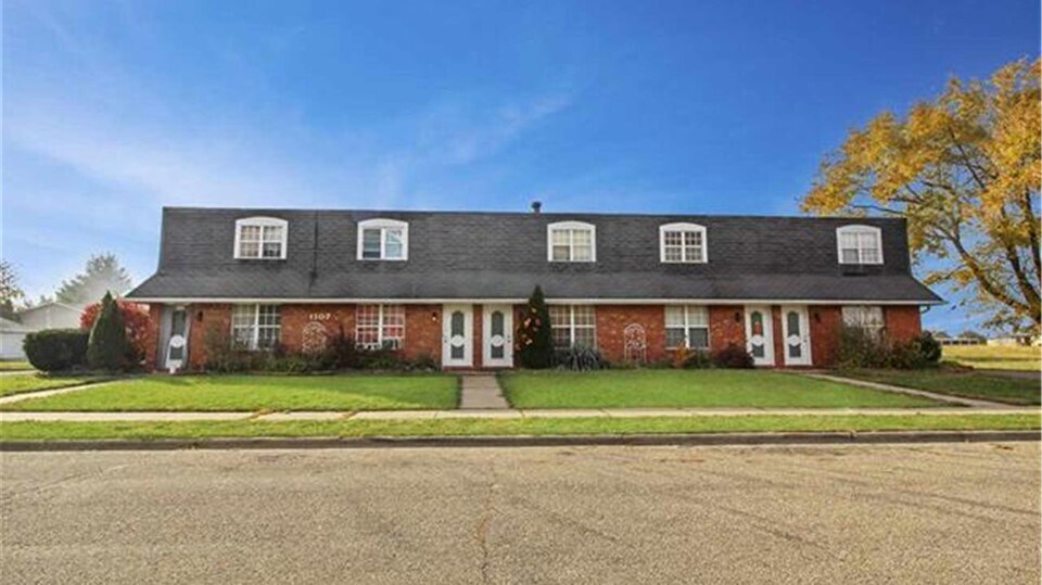 Building Photo - 1309 W Chestnut St