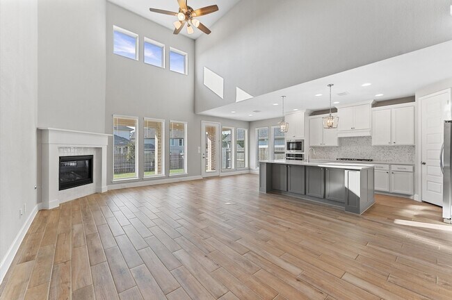 Building Photo - 528 Oakview Bend Dr