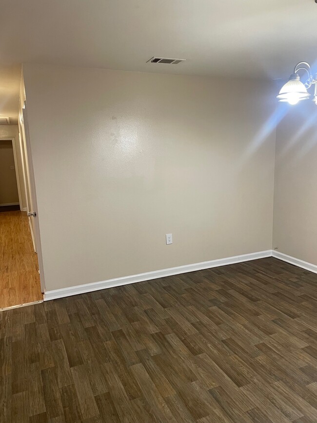 Building Photo - 5443 Banyan Trace Dr