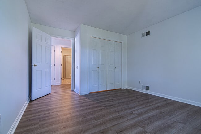 Guest Bedroom - 107 Turnessa Green
