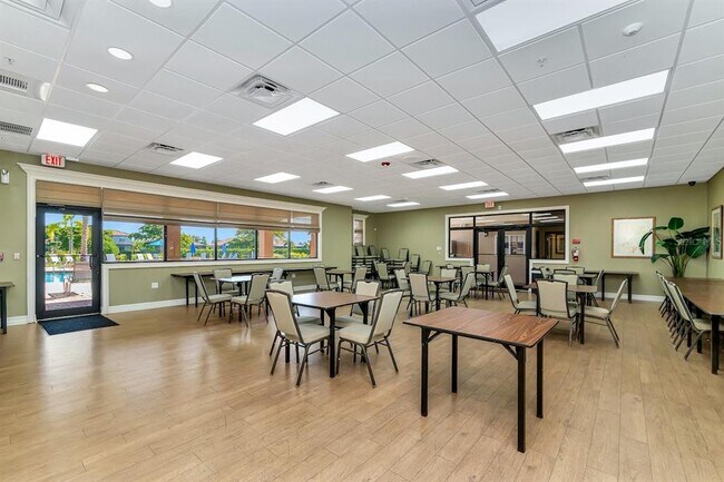 Building Photo - 6888 Willowshire Way
