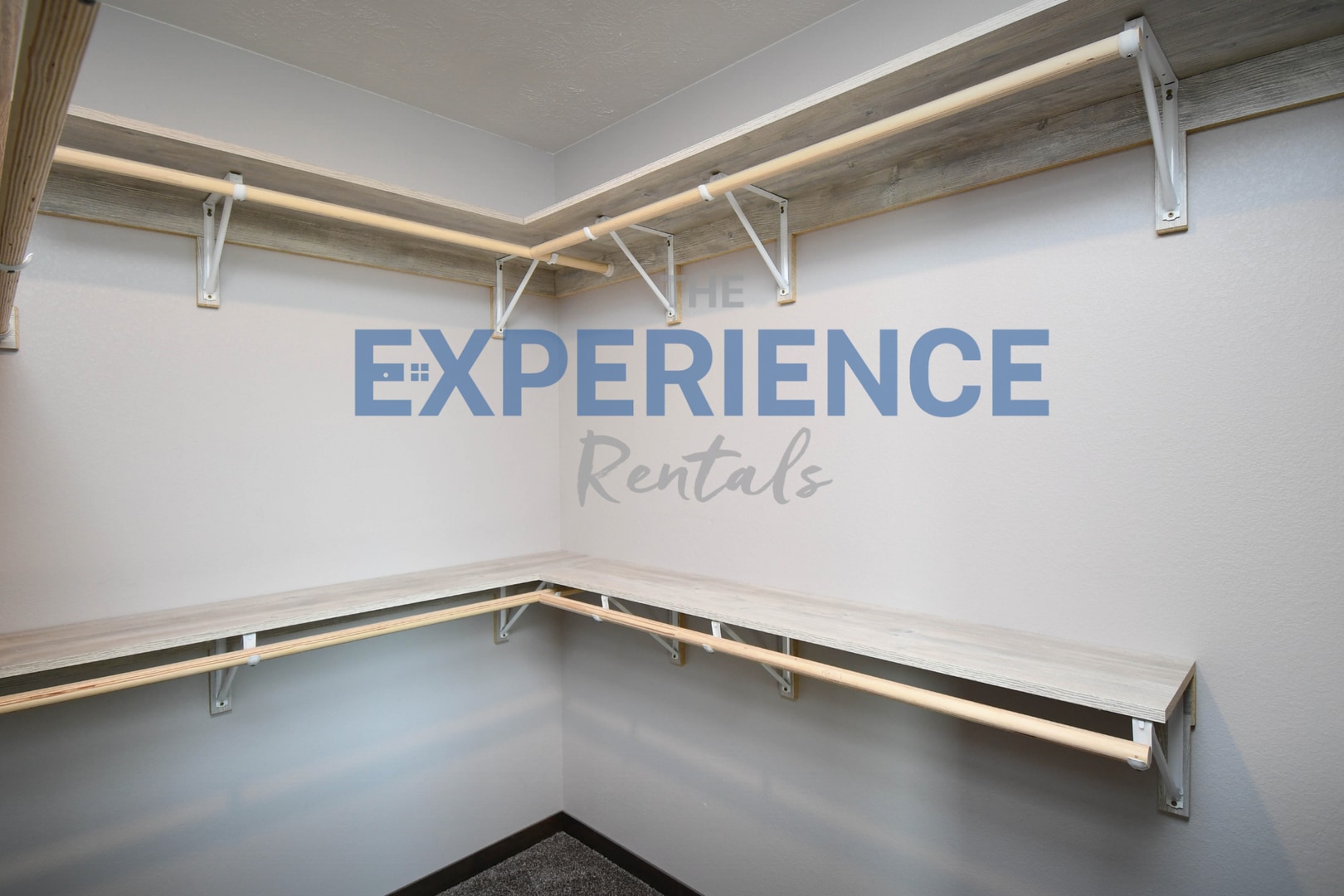 Building Photo - 3501 S Outfield Cir