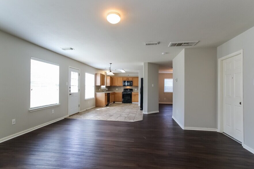 Building Photo - 18419 Atascocita Meadows Dr