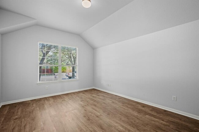 Building Photo - 415 S Frontier Ln