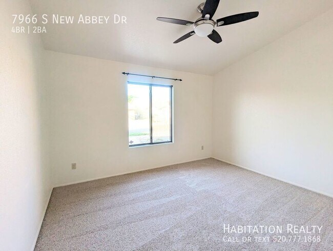 Building Photo - 7966 S New Abbey Dr