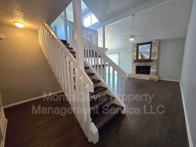 Building Photo - 1713 Cinnamon Path
