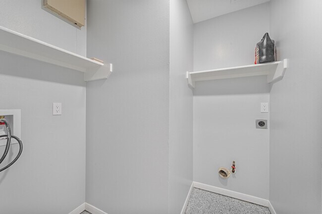 Building Photo - 3910 Crystal Pass Ct