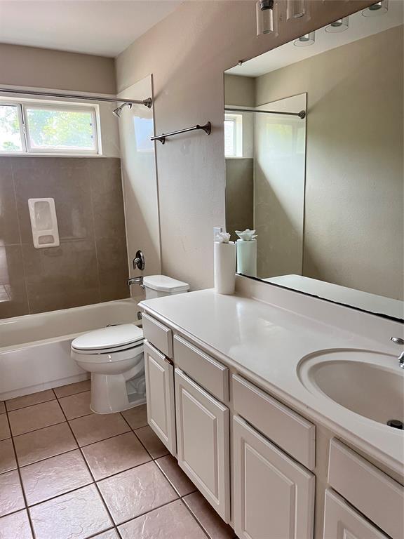 Building Photo - 107 W Spindle Tree Cir