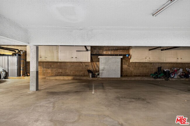 Building Photo - 2519 Kansas Ave