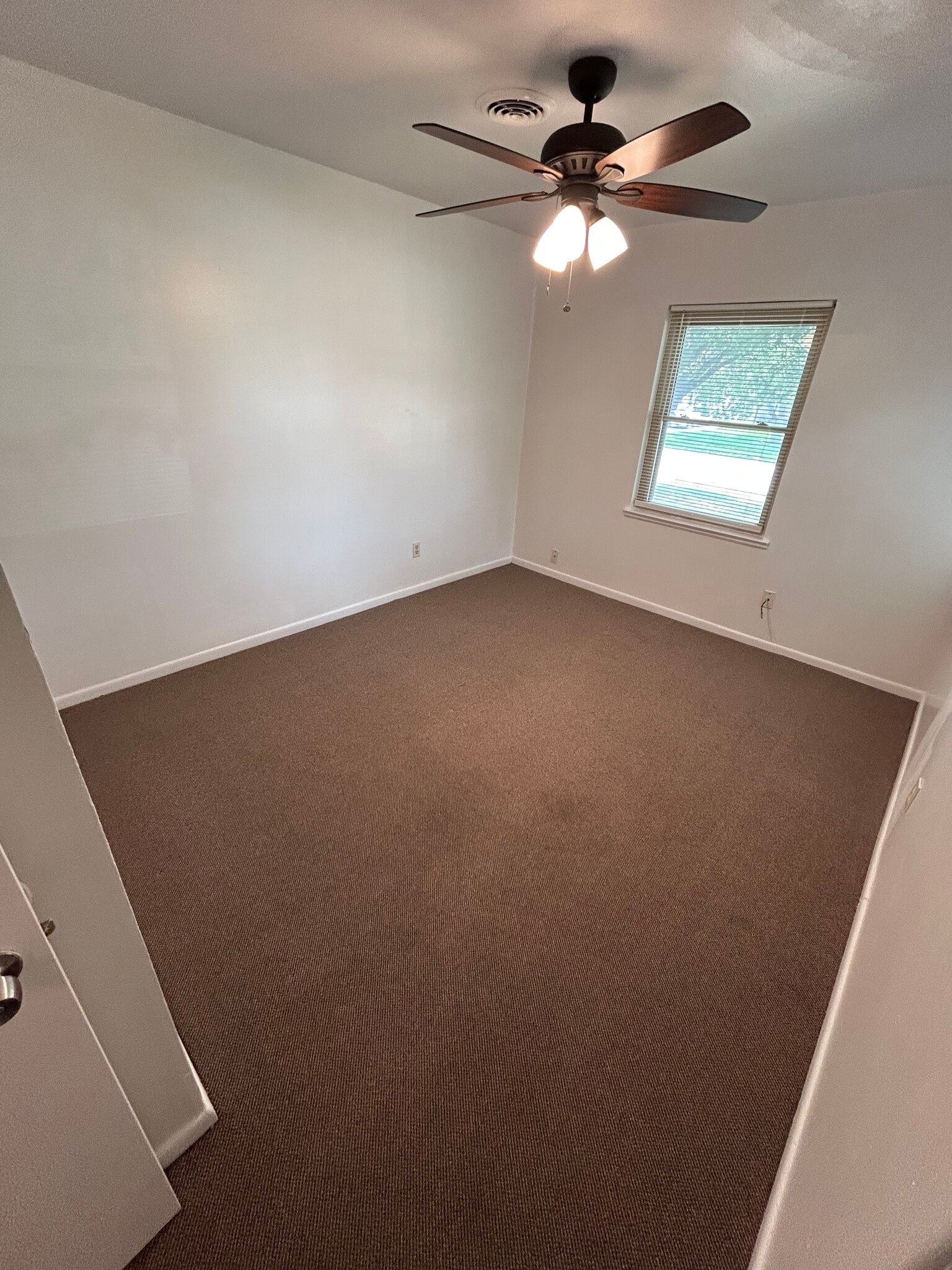 Building Photo - 2801 William Brewster Dr