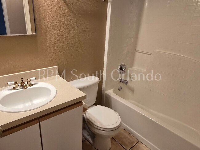 Building Photo - Southchase