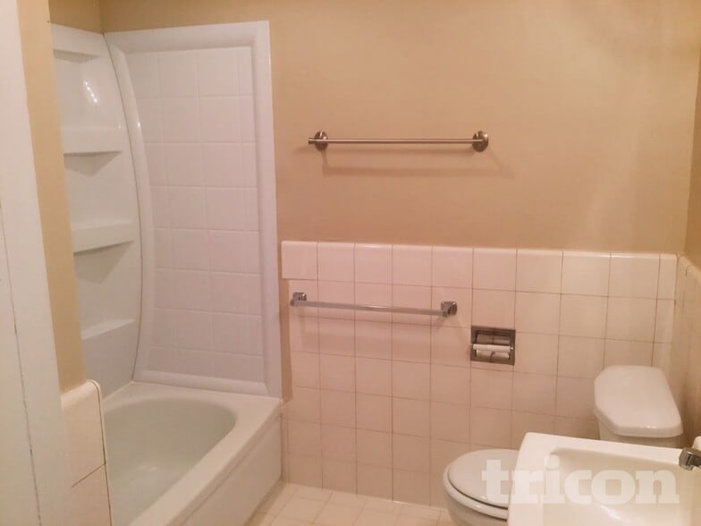 Building Photo - 13710 Mt Whitney St