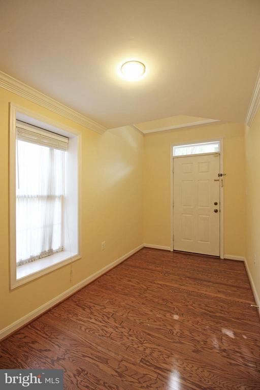 Building Photo - 11799 Valley Ridge Cir