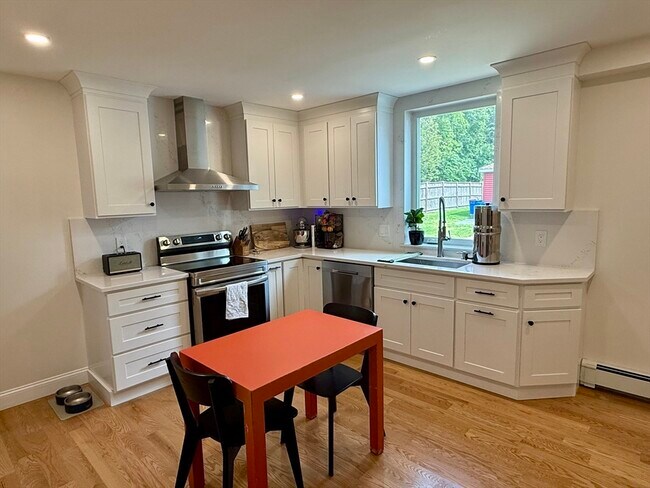 Primary Photo - 260 Washington St