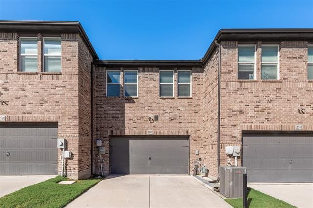 Building Photo - 2522 High Cotton Ln