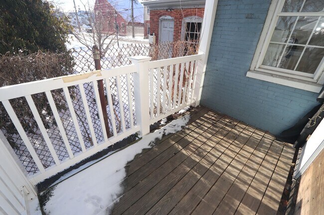 Building Photo - 57 Marcy St