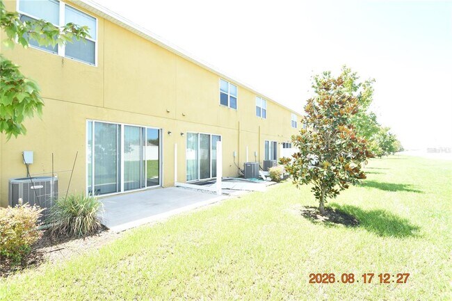 Building Photo - 7031 Woodchase Glen Dr