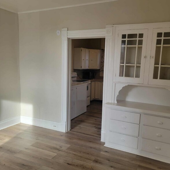 Building Photo - 920 S Colorado St