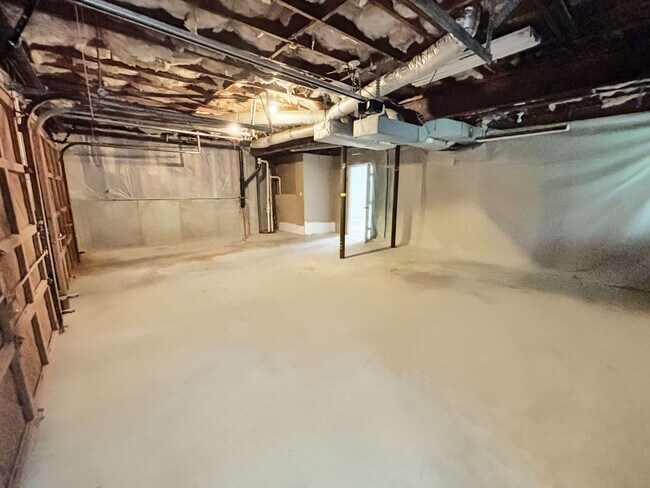 Building Photo - Beautiful 4 BR 3.5 BA Home in Marietta!