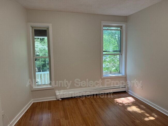 Building Photo - 85 Groveland St