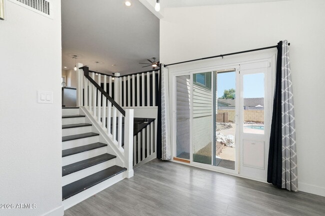 Building Photo - 1628 E Hermosa Dr