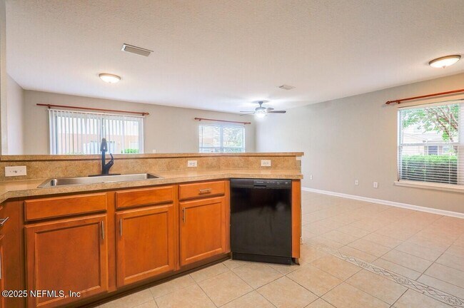 Building Photo - 1500 Calming Water Dr
