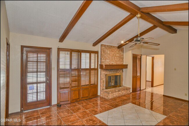Building Photo - 11600 Casa View Dr