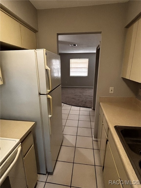 Building Photo - 2143 S Overview Dr