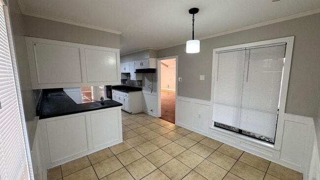 Building Photo - 2302 Hawksmoor Pl