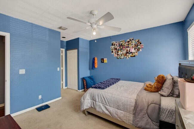Building Photo - 5057 Sancerre Cir