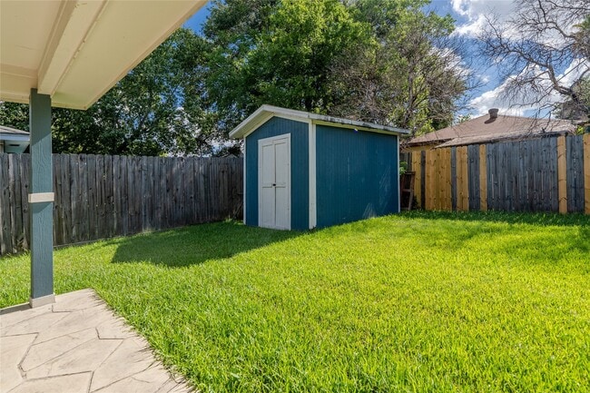 Building Photo - 2027 Alabama St