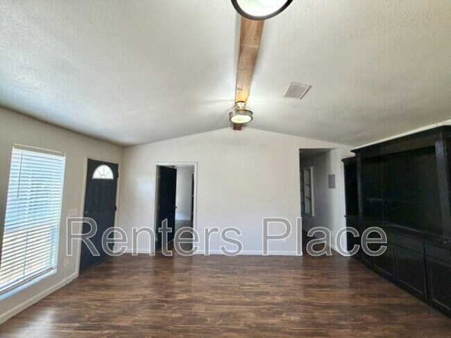 Building Photo - 4308 E 4th Pl