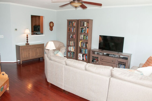 Building Photo - 21672 Kings Crossing Terrace