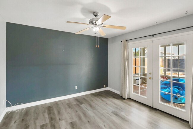 Building Photo - West Vegas Pool Home With First Floor Bed ...