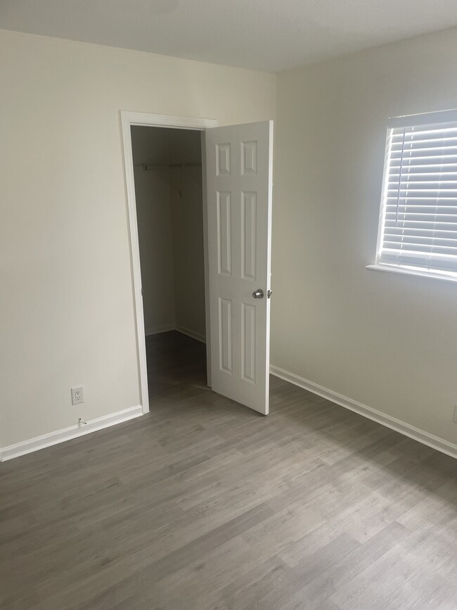 bedroom closet - 8 SE 19th Ave