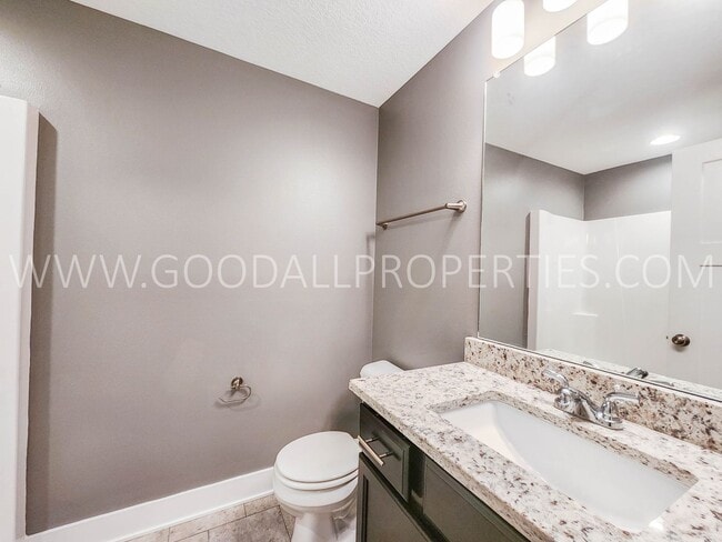 Building Photo - A Must See 4 Bedroom 3.5 Baths in Norwalk with a 3 Car Garage!!!