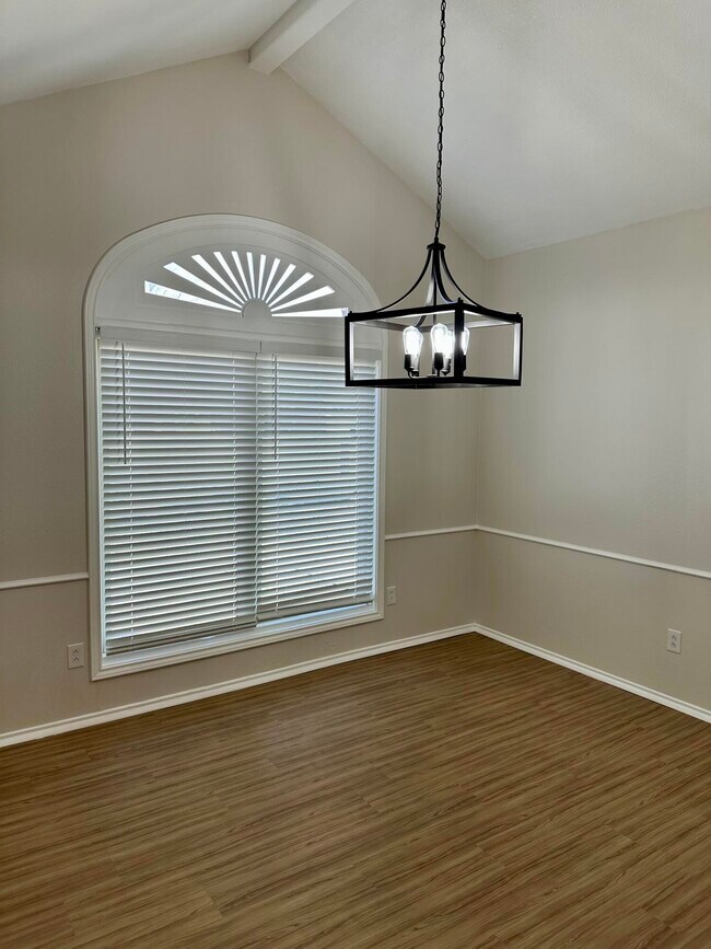 Building Photo - 5821 80th St