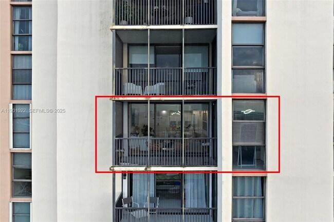 Building Photo - 20301 W Country Club Dr