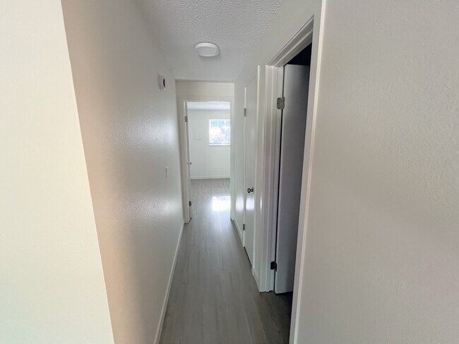 Building Photo - 29627 SW Serenity Way