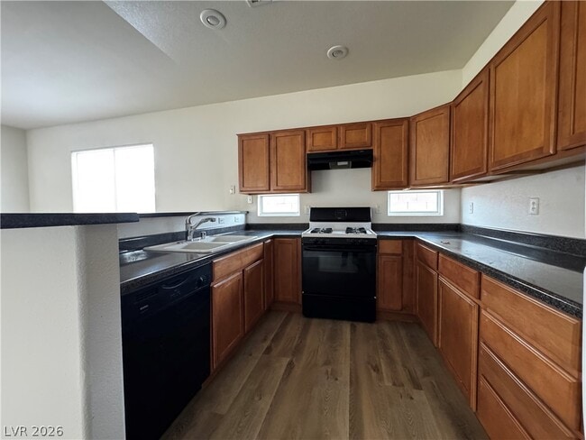 Building Photo - 8519 Peaceful Dreams St