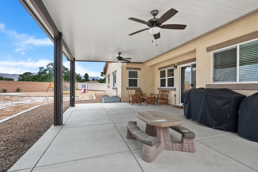 Building Photo - 475 Camellia Way