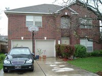 Building Photo - 9700 Dalewood Dr