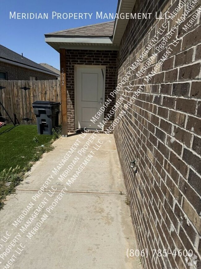Building Photo - 5502 Itasca-B